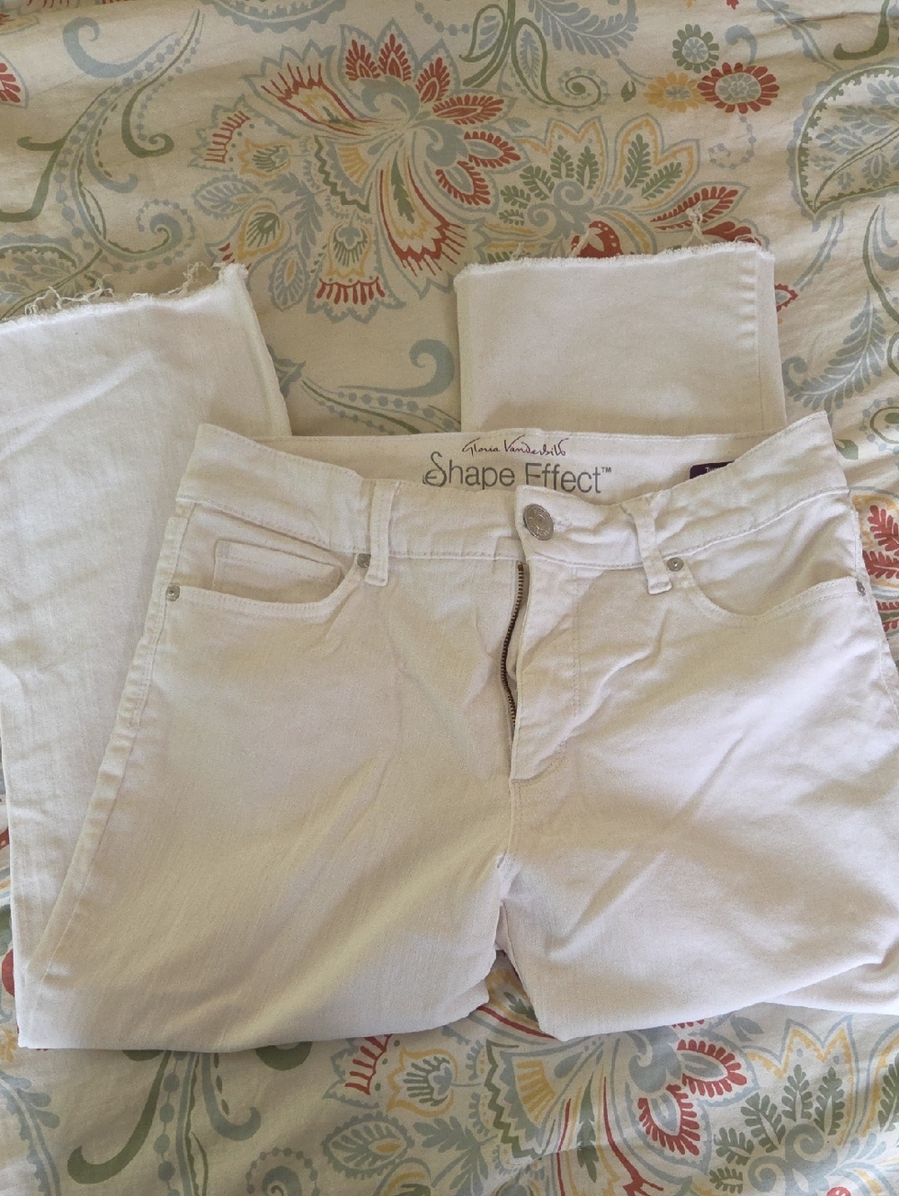 Gloria Vanderbilt White  Ankle Boot Jeans
